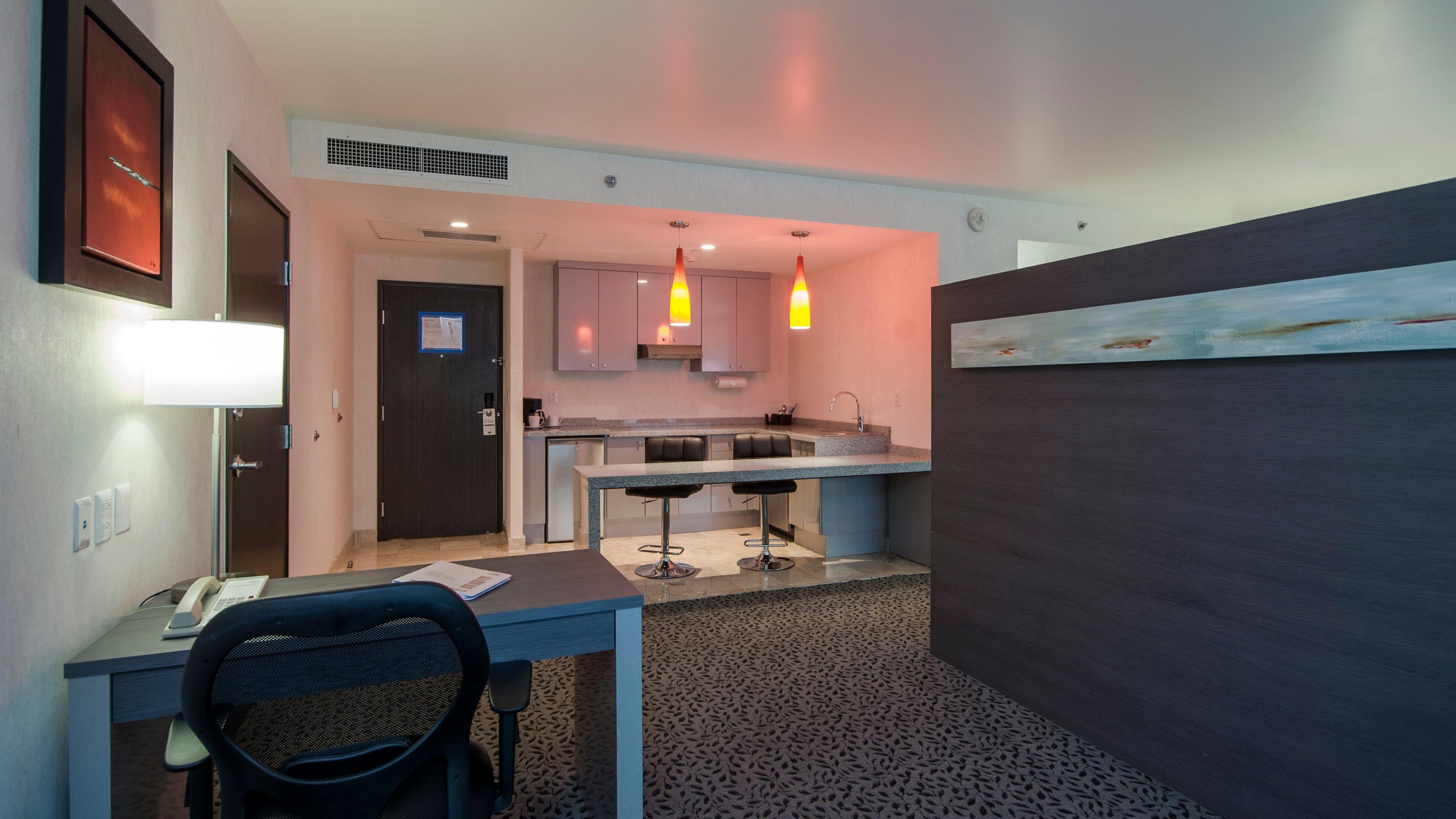 Holiday Inn Express & Suites Queretaro By Ihg Exterior foto